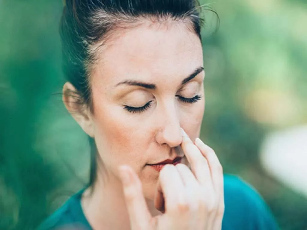 Alternate nostril breathing pattern