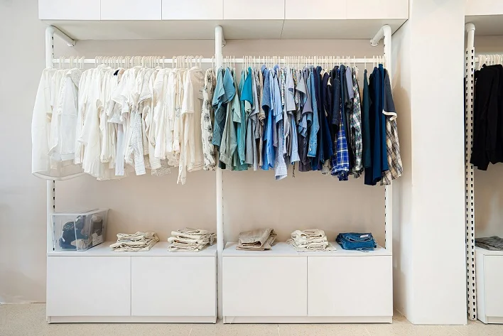 How to Organize a Wardrobe for the Simple Girl: Stylish Simplicity Unveiled